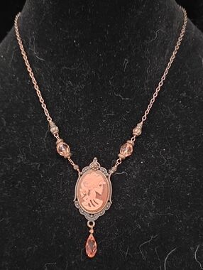 Gothic Rose Gold Skeleton Cameo Pendant Necklace - Women Jewelry